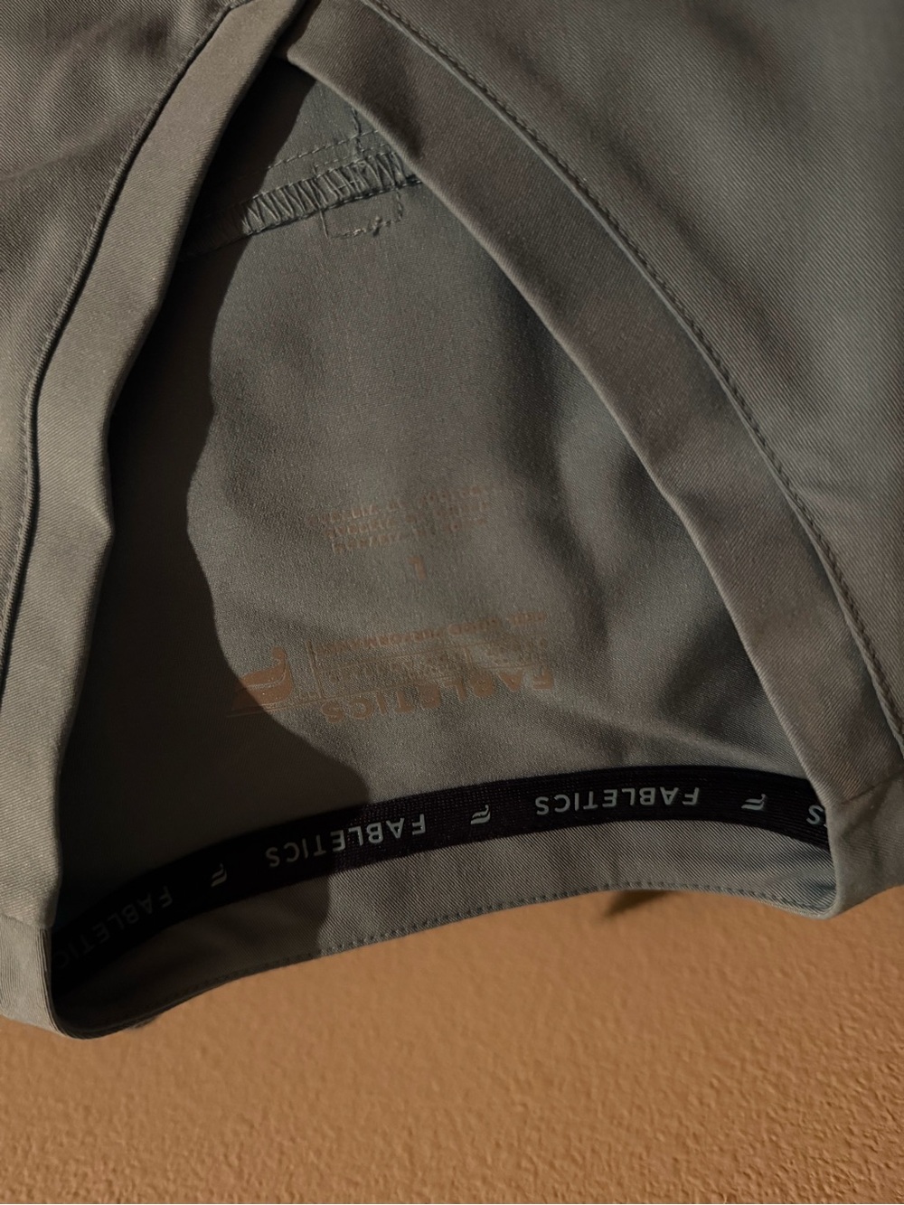 Fabletics scrub set - Picture 4 of 5